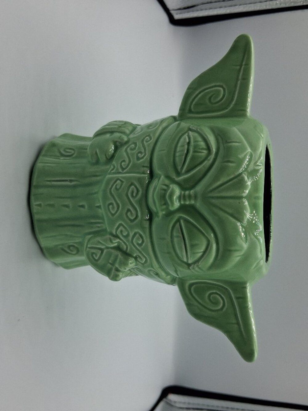 2021 Star Wars Grogu Baby Yoda Geeki Tiki Mug 16oz Mandalorian Ceramic Cup EUC